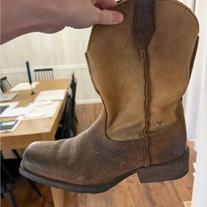 Ariat Men's Tan and Brown Western Boots